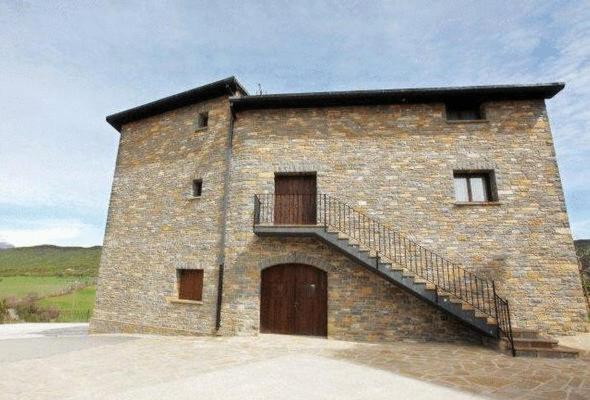 Apartamentos Pirineos Ordesa El Pueyo de Araguas Ngoại thất bức ảnh