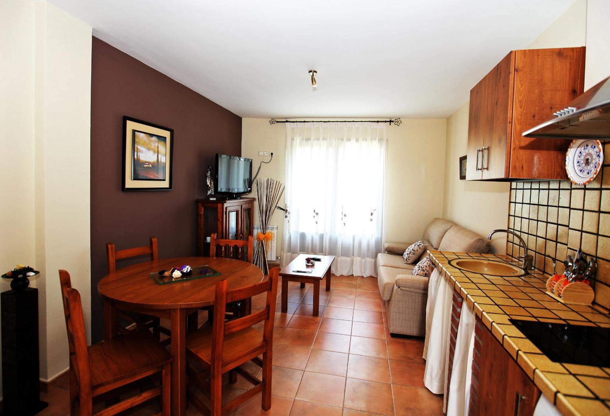 Apartamentos Pirineos Ordesa El Pueyo de Araguas Ngoại thất bức ảnh