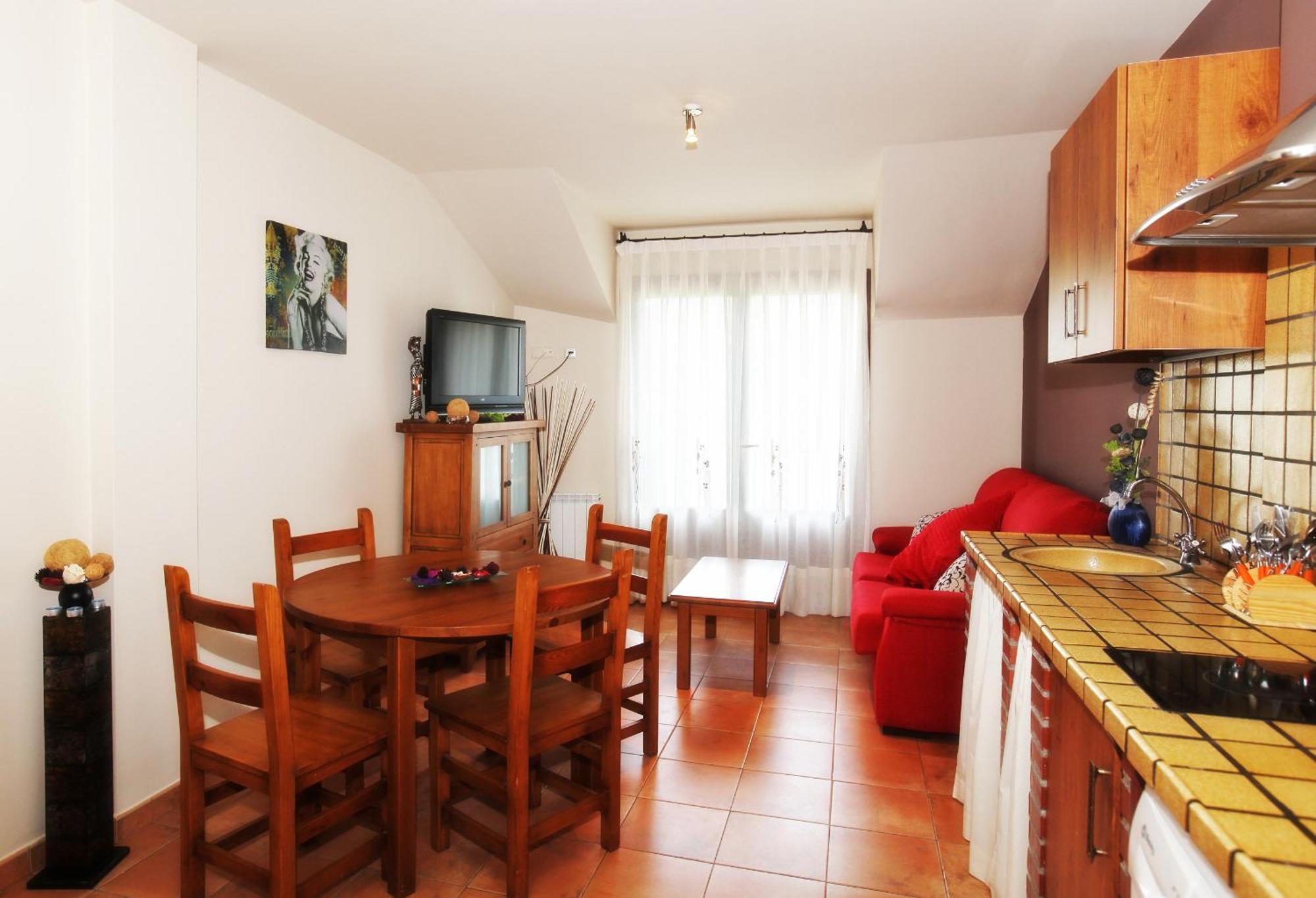 Apartamentos Pirineos Ordesa El Pueyo de Araguas Ngoại thất bức ảnh